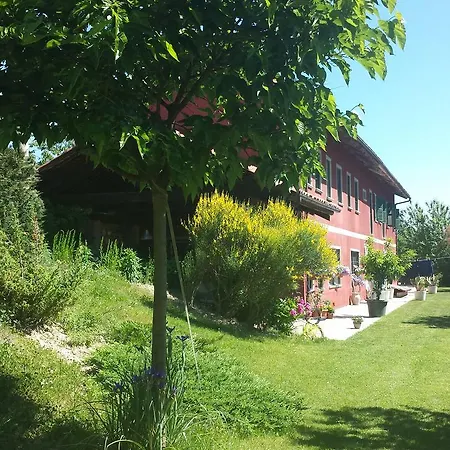Casa Rossa Monferrato ベッド・アンド・ブレックファスト